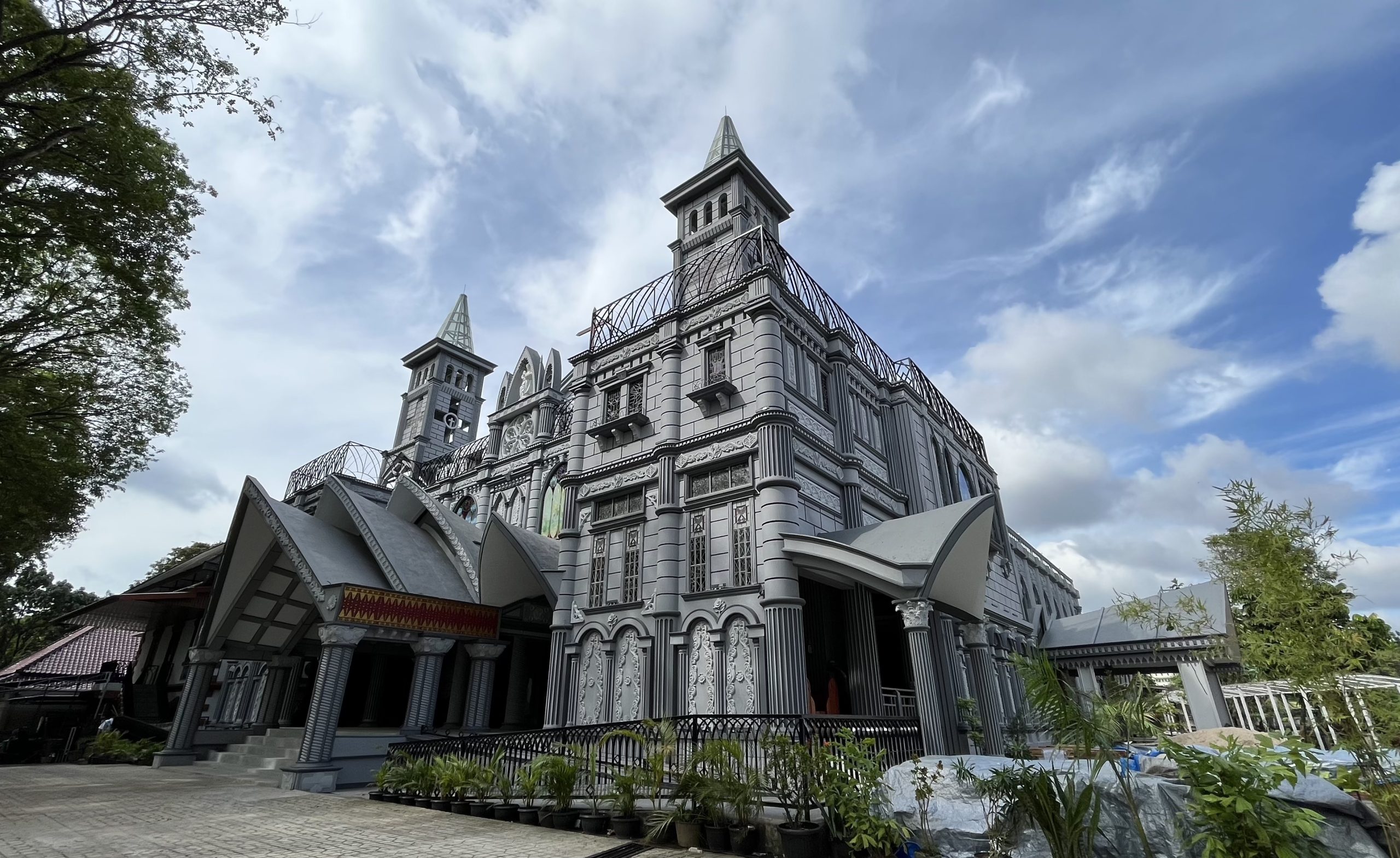 Pemberkatan Gereja Katedral St. Maria Palembang: Harapan Menuju Ilahi